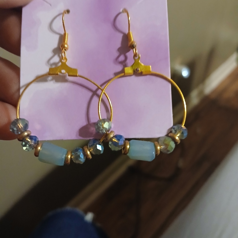 Earrings - Picture 2 of 3